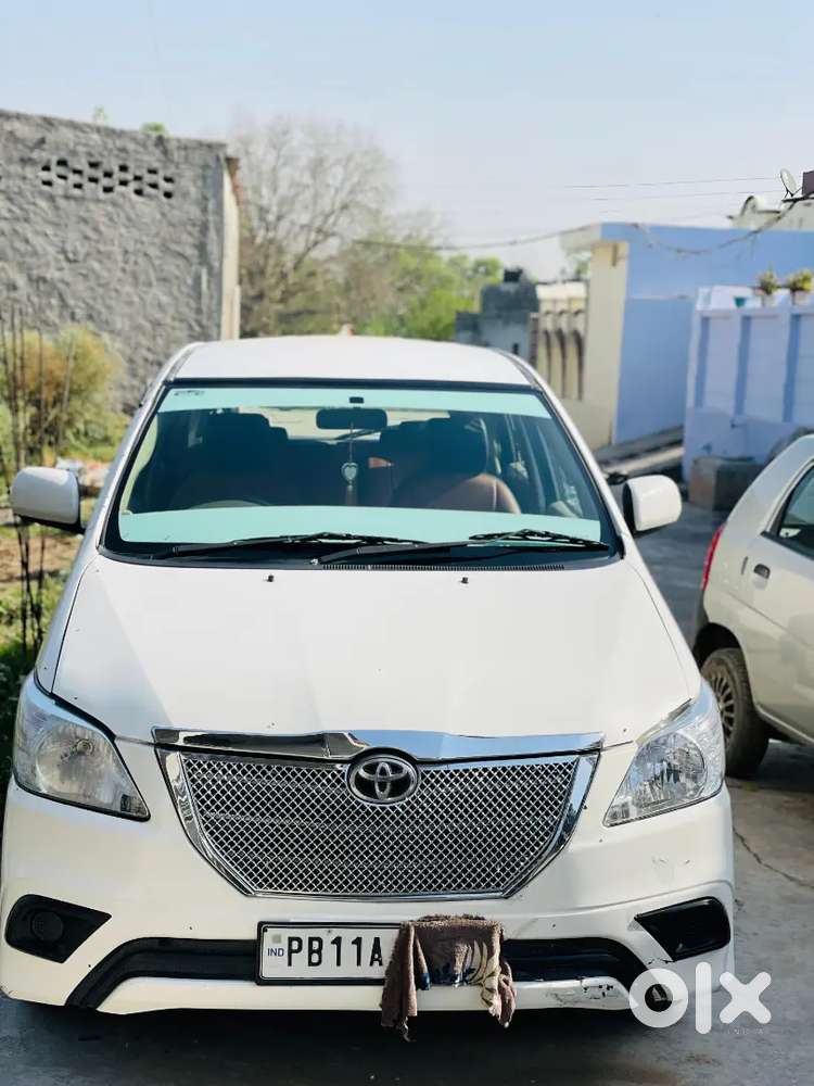 Toyota Innova 2011