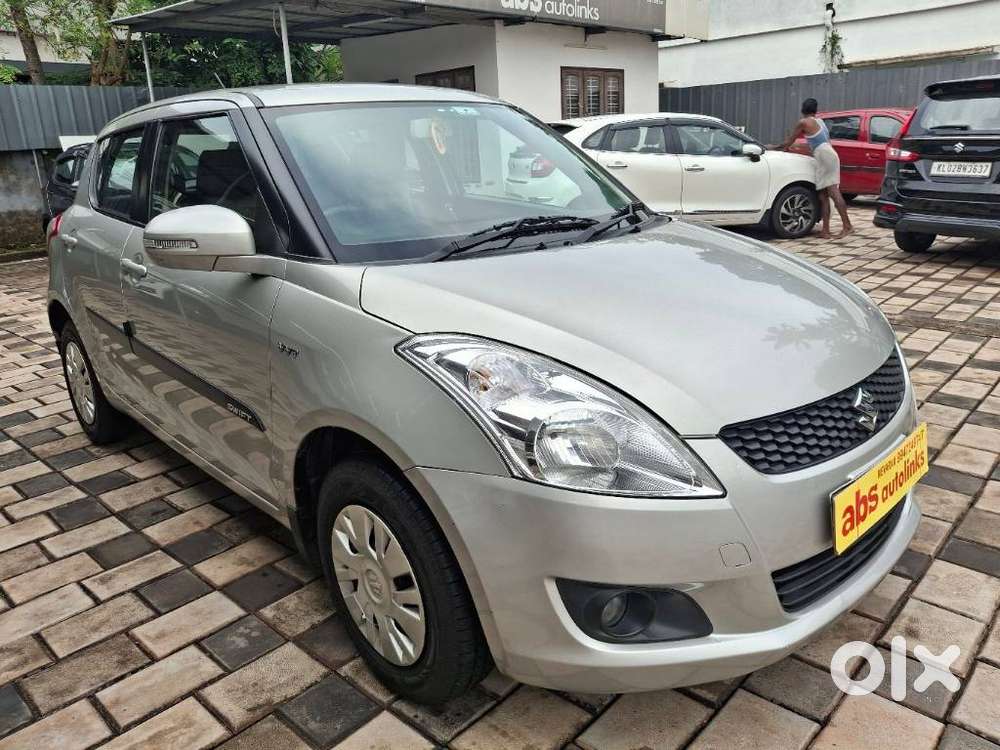 Maruti Suzuki Swift Vxi 1.2 Abs Bs-iv, 2014