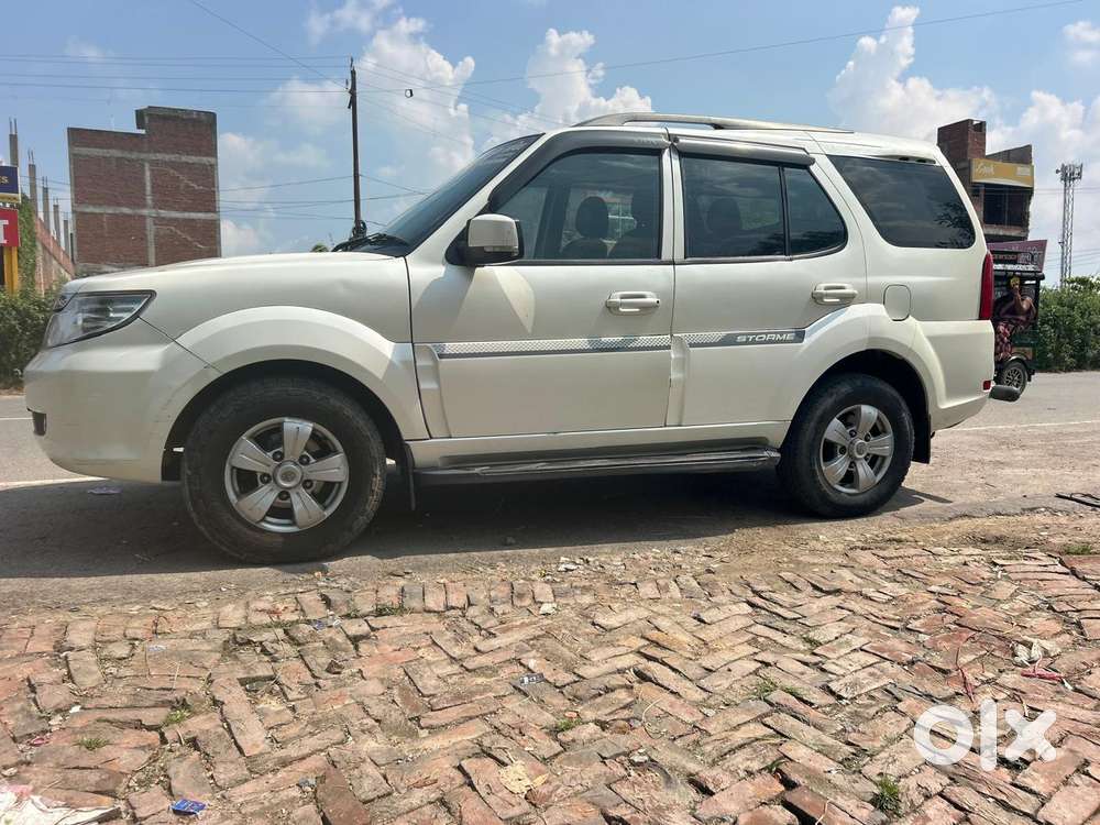 Tata Safari Storme, 2018, Diesel