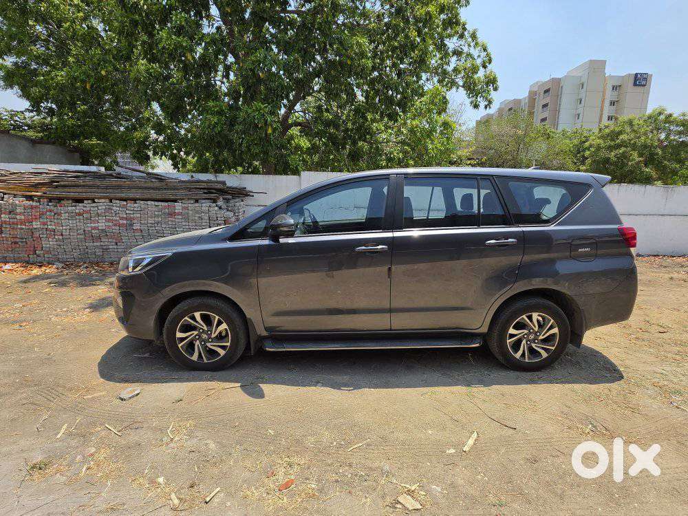 Toyota Innova Crysta 2.4 G Mt, 2022, Diesel