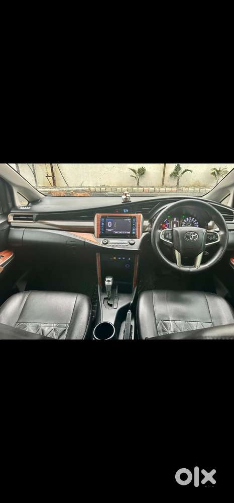 Toyota Innova Crysta 2016