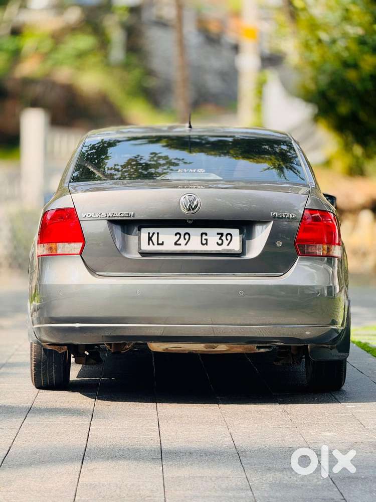 Volkswagen Vento Celeste 1.6 Highline, 2013, Petrol