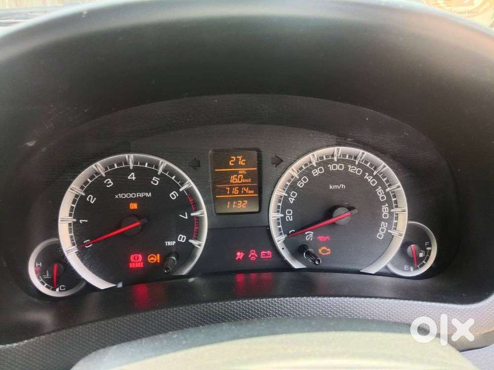 Maruti Suzuki Swift Zxi, 2015, Petrol