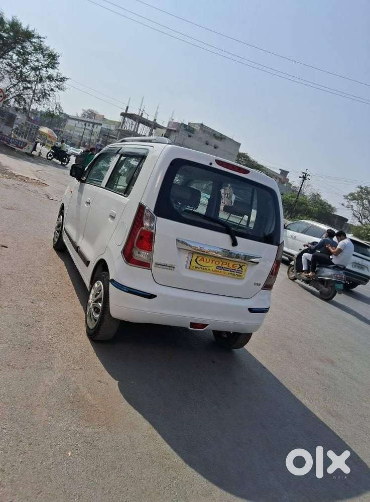 Maruti Suzuki Wagon R Vxi Optional, 2016, Petrol