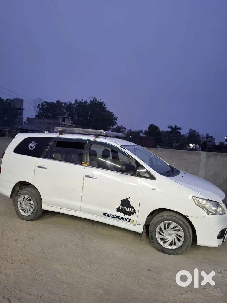 Toyota Innova 2015 Diesel 114000 Km Driven