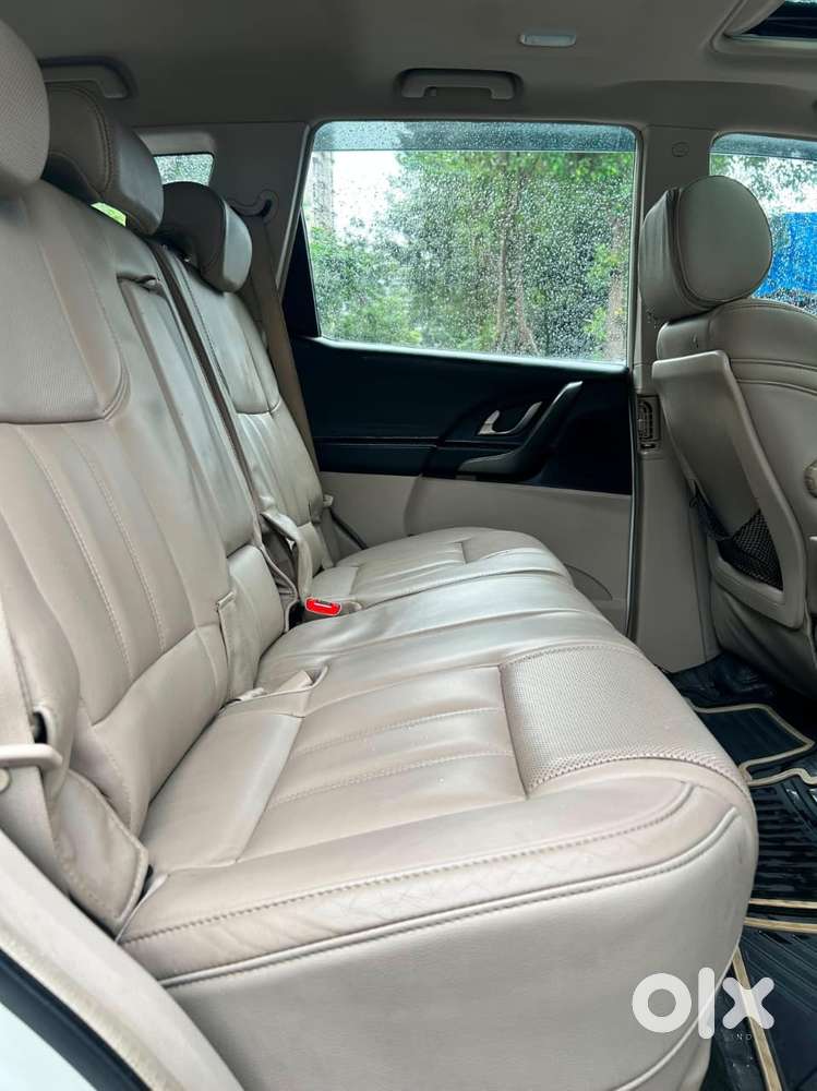 Mahindra Xuv500 W10 At, 2017, Diesel