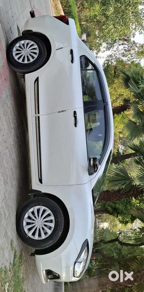 Maruti Suzuki Dzire 1.2 Vxi, 2024, Petrol