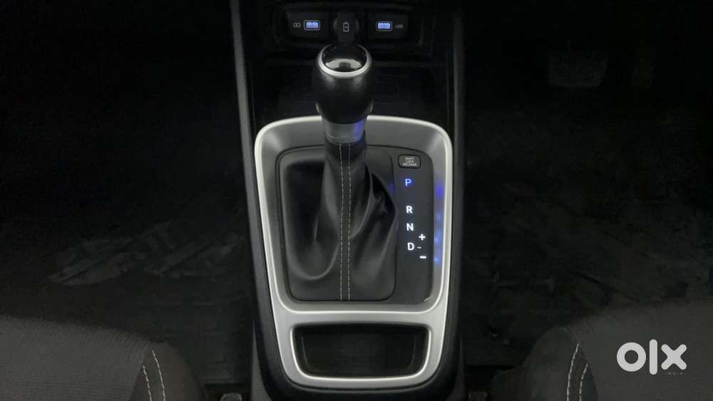 Hyundai Venue 1.0 Sx (o) Turbo Dct, 2022, Petrol