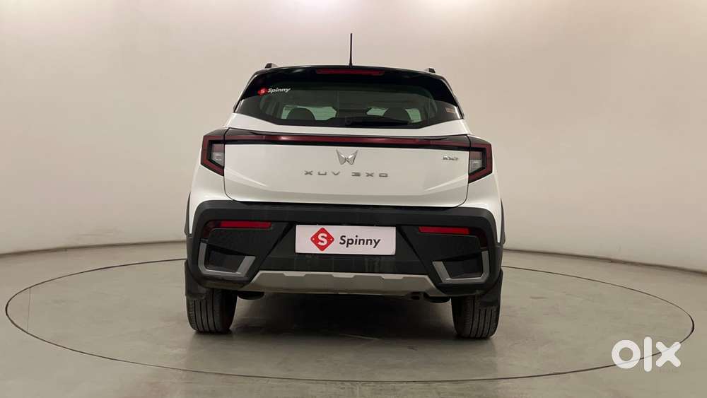 Mahindra Xuv 3xo Ax7l Petrol Mt, 2024, Petrol