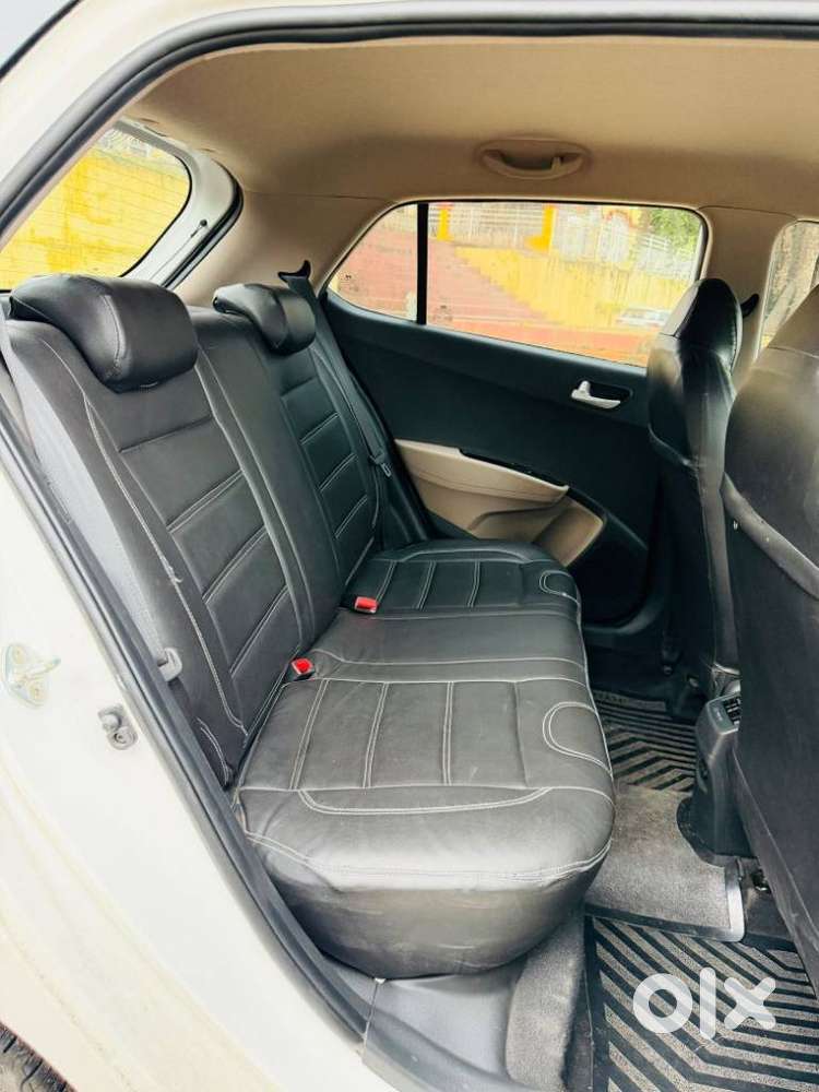 Hyundai Grand I10 Asta Option, 2017, Petrol