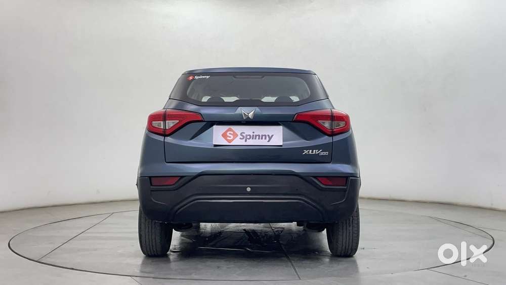 Mahindra Xuv300 W4 Diesel, 2023, Diesel