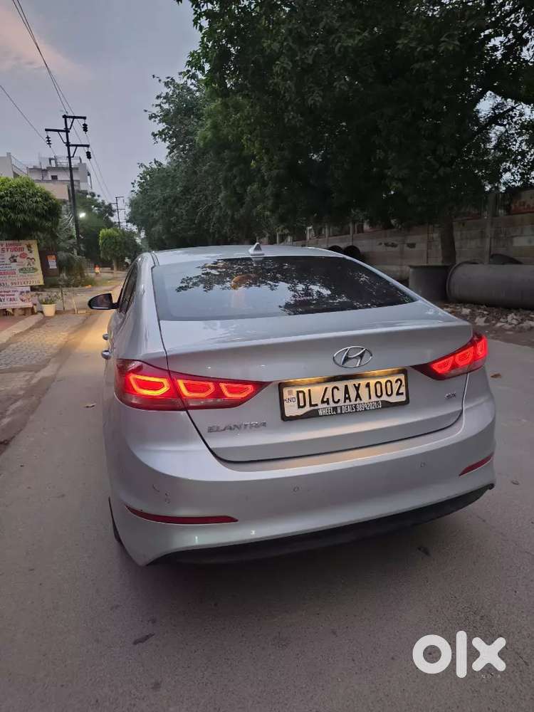 Hyundai New Elantra 2017 Petrol 85000 Km Driven