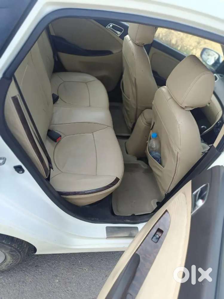 Hyundai Verna 2012