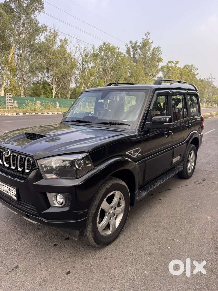 Mahindra Scorpio Classic 2.2 S 11 Mt 7 Str, 2021, Diesel