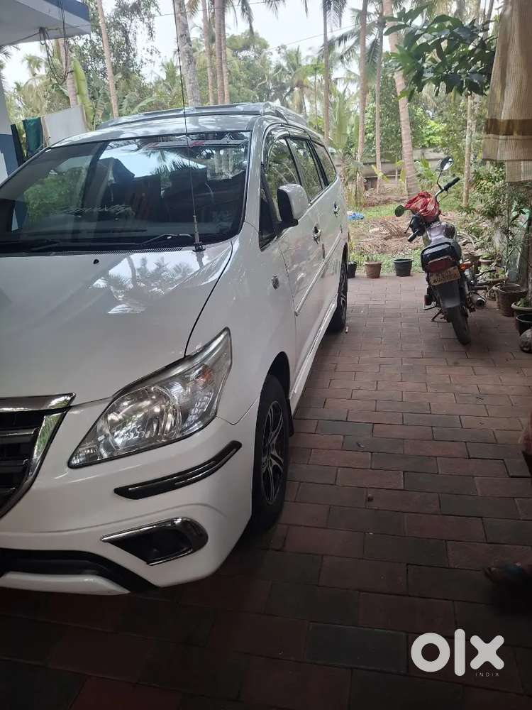 Toyota Innova 2.0 Vx 2012