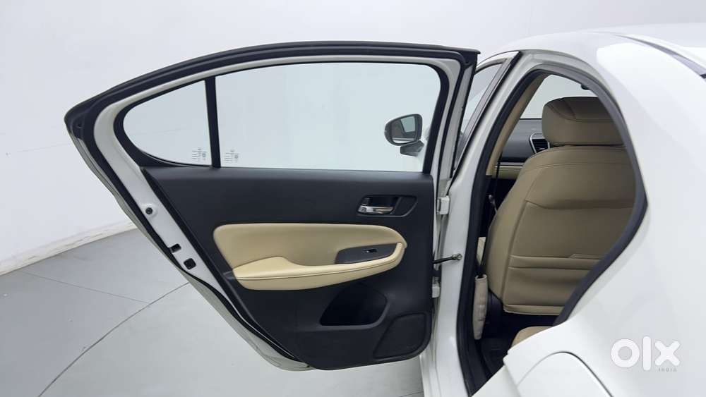 Honda City 1.5 Zx Cvt I-vtec, 2022, Petrol