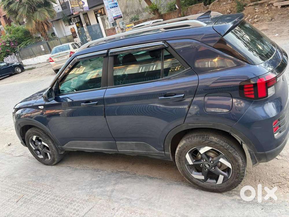 Hyundai Venue 2022 Petrol Good Condition
