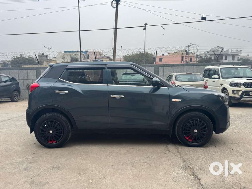 Mahindra Xuv300 W4, 2022, Petrol