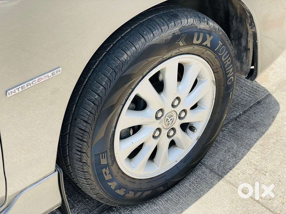 Toyota Innova 2.5 Zx 7 Str Bs-iv, 2014, Diesel