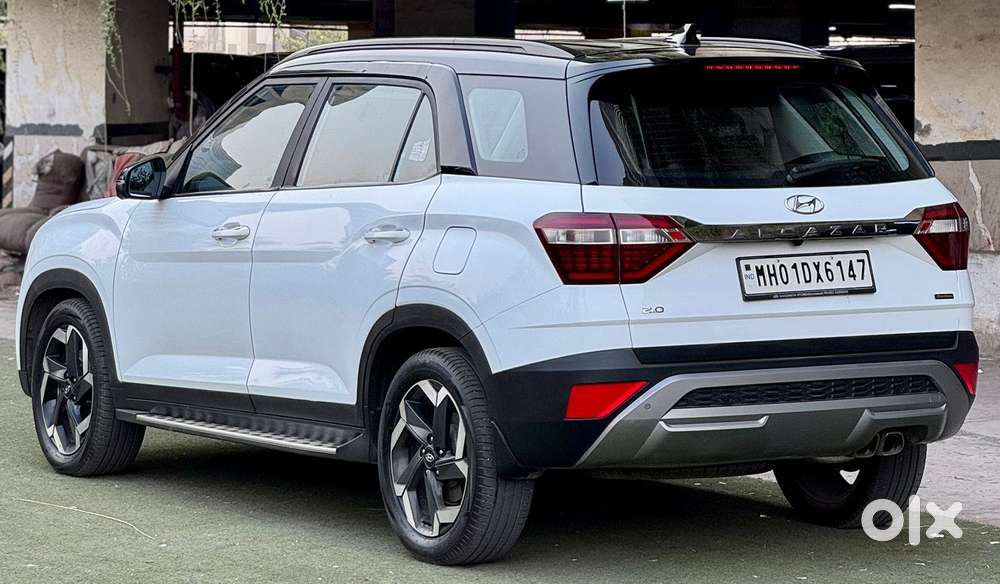 Hyundai Alcazar 2.0 Signature (o) Petrol At 6 Str Dual Tone, 2022, P..