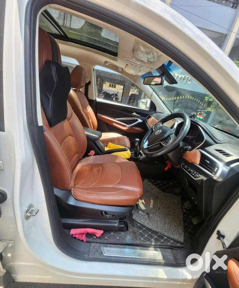 Mg Hector Plus 2023 Diesel 50324 Km Driven