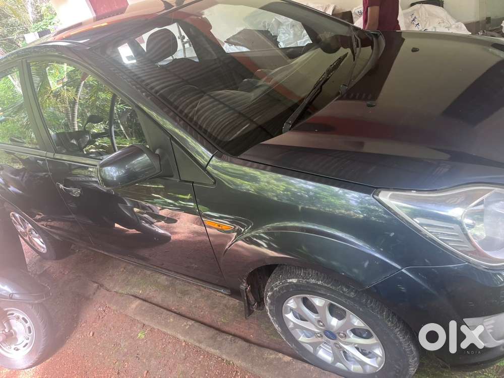 Ford Figo Petrol 2012