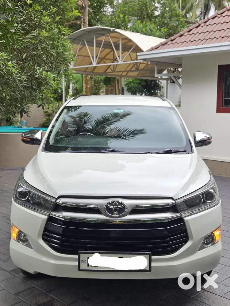 Innova Crysta 2018  V 7 Seater