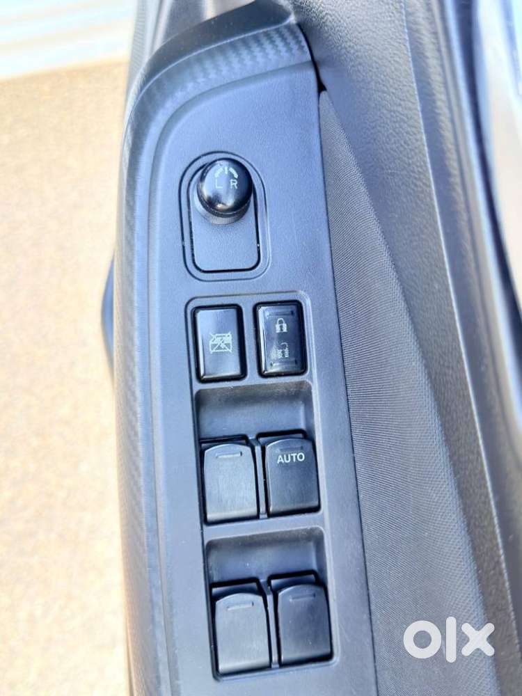 Maruti Suzuki Swift 1.2 Abs, 2022, Petrol