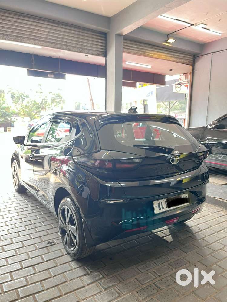 Tata Altroz, 2023, Petrol