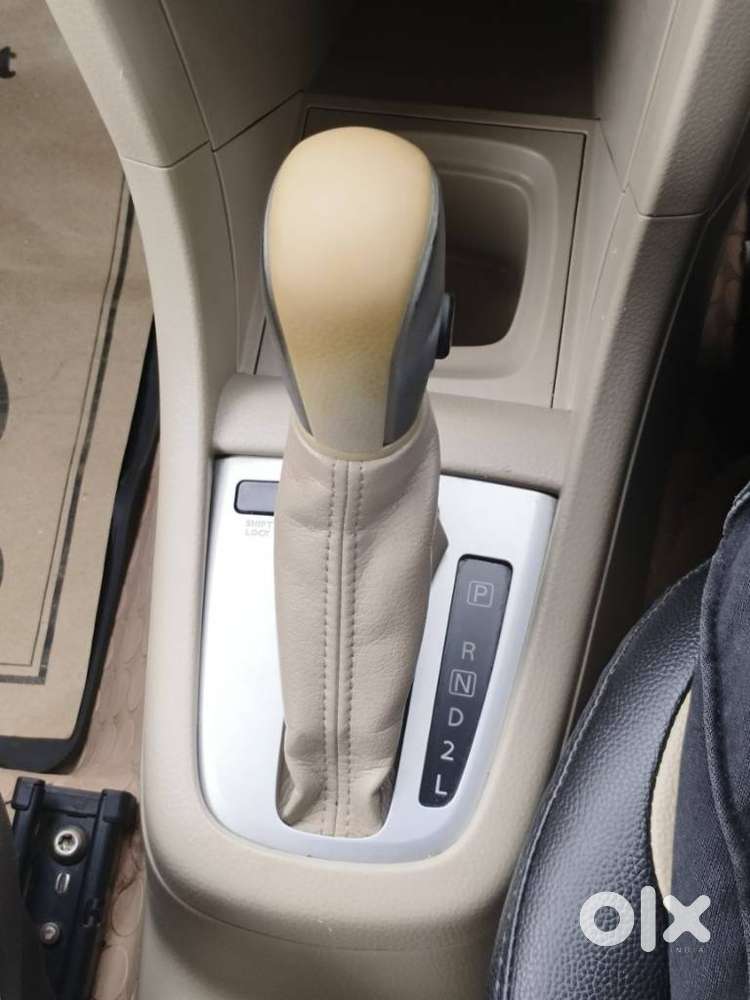 Maruti Suzuki Swift Dzire Vxi(o) At, 2016, Petrol