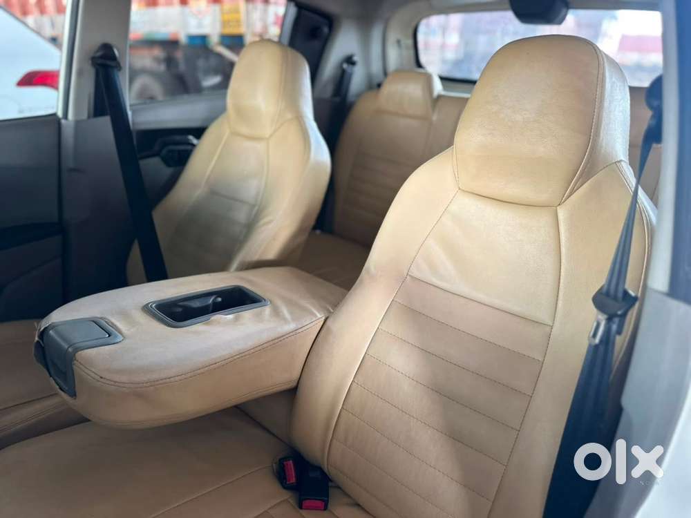 Mahindra KUV 100 Manual 2016