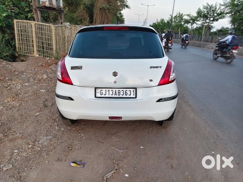 Maruti Suzuki Swift 2016 Diesel 82000 Km Driven