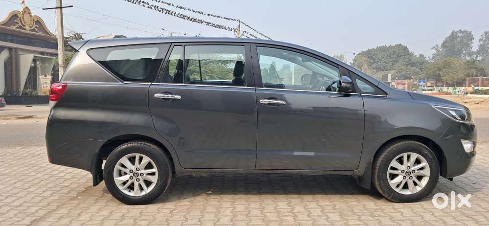 Toyota Innova Crysta 2.4 V, 2018, Diesel