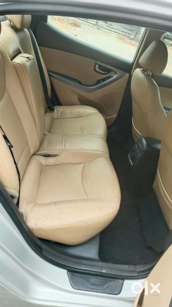 Hyundai Elantra 1.8 Sx Mt, 2012, Petrol