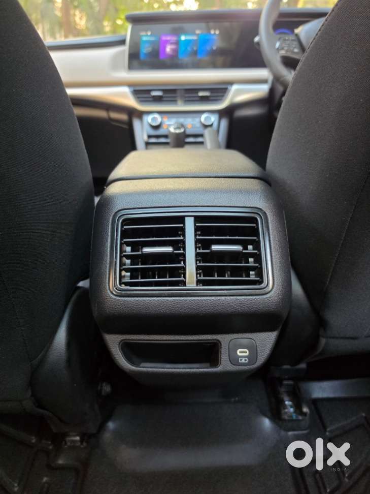 Mahindra Xuv700 2.2 Ax 5 Diesel Mt 7 Str, 2024, Diesel