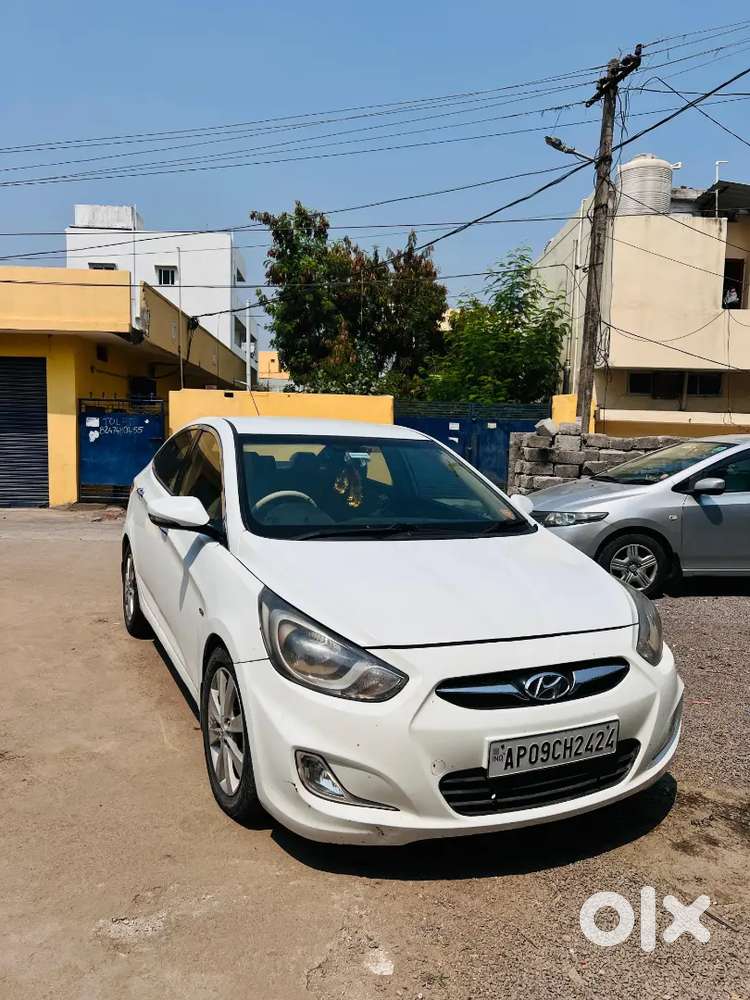 Hyundai Verna 1.6 Vgt 2011