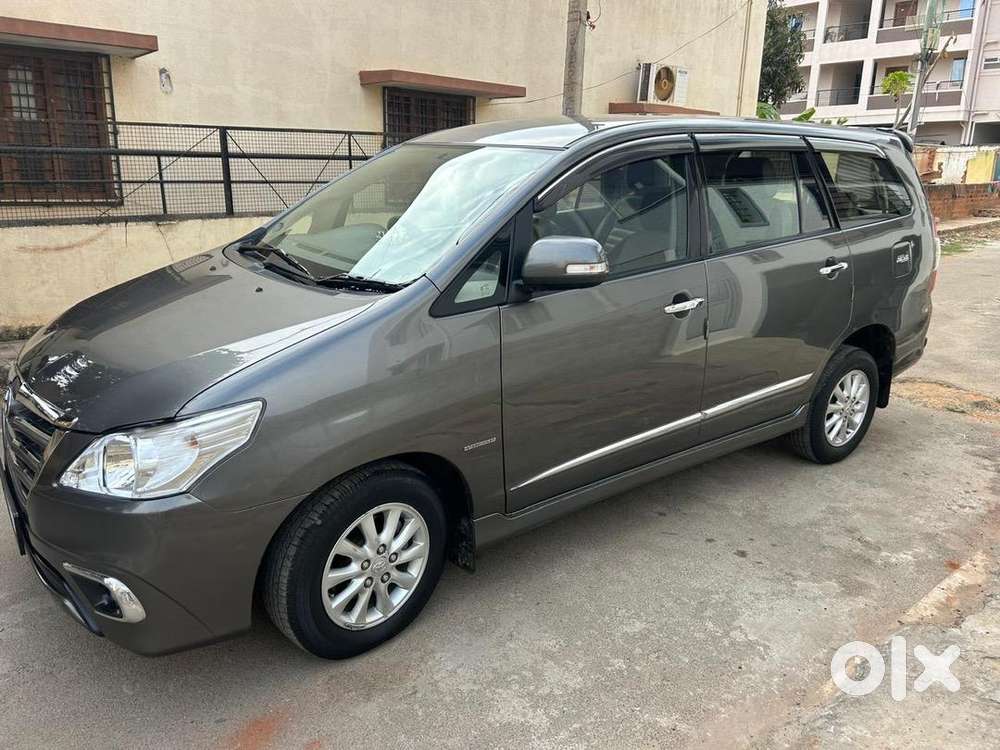 Toyota Innova 2015 Diesel 124000 Km Driven