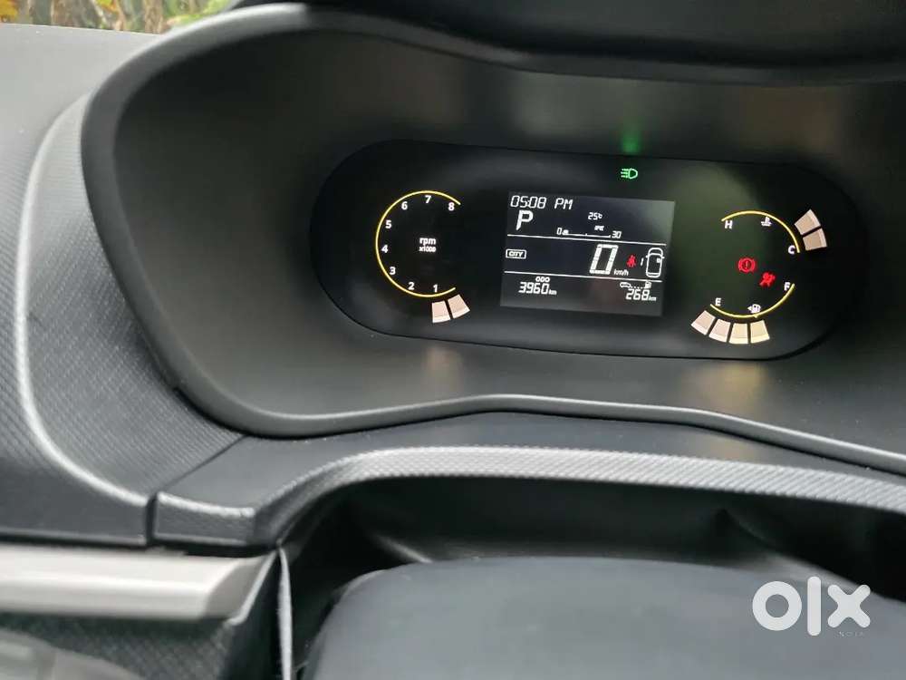 Tata Nexon 2026 Petrol Dct 3962 Km Driven