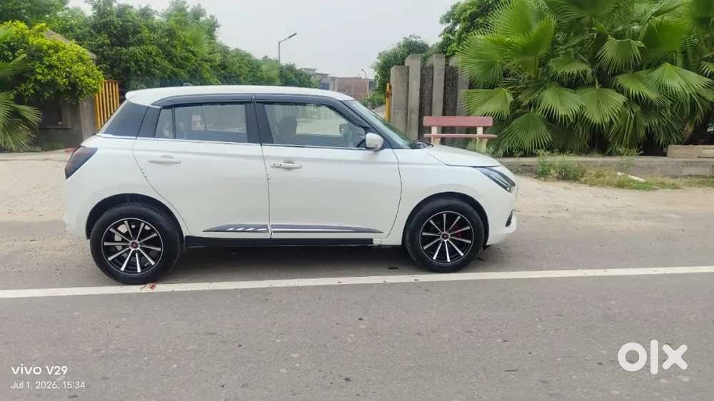 Maruti Suzuki Swift Vxi(o) 2024