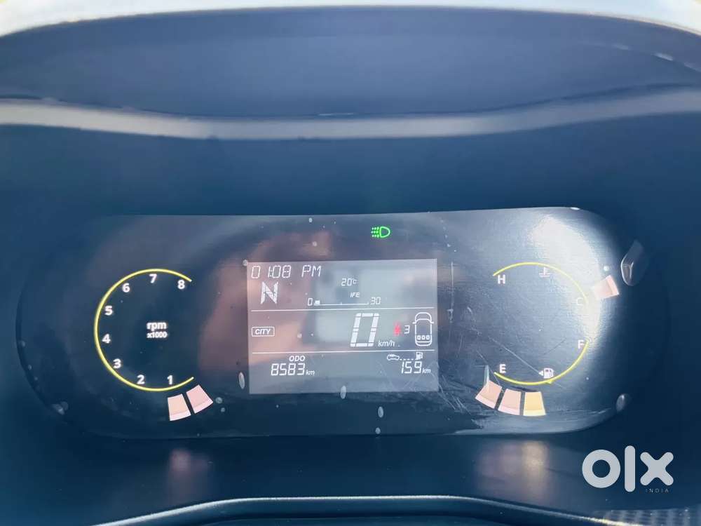 Tata Nexon, 2025, Petrol