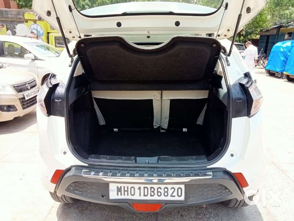 Tata Nexon 1.2 Revotron Xza Plus, 2018, Petrol