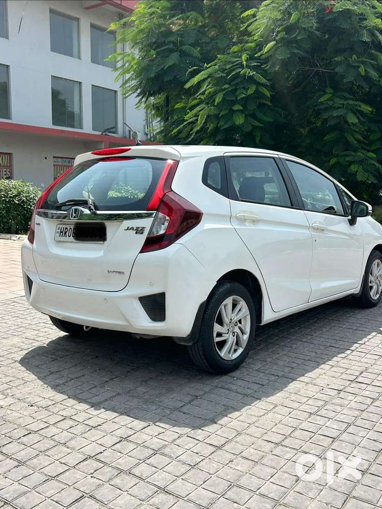 Honda Jazz V Automatic, 2016, Petrol