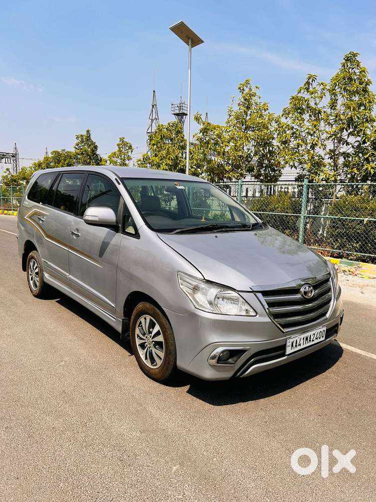 Toyota Innova 2.5 V 8 Str, 2015, Diesel