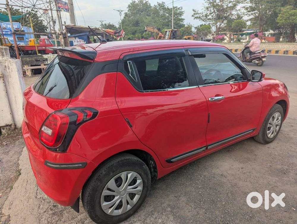 Maruti Suzuki Swift Vxi + Manual, 2023, Petrol