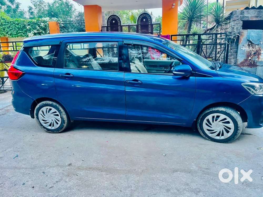Maruti Suzuki Ertiga 2020 Smart Hybrid Petrol 70000 Km Driven