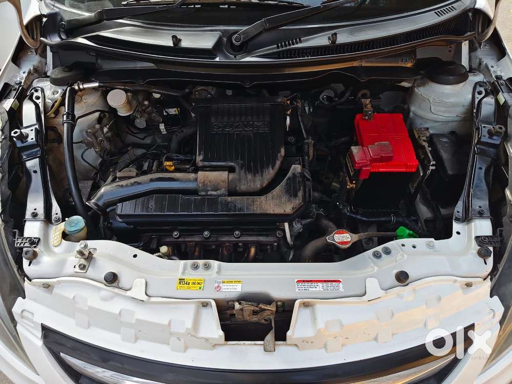 Maruti Suzuki Swift Dzire Vxi Optional, 2016, Petrol