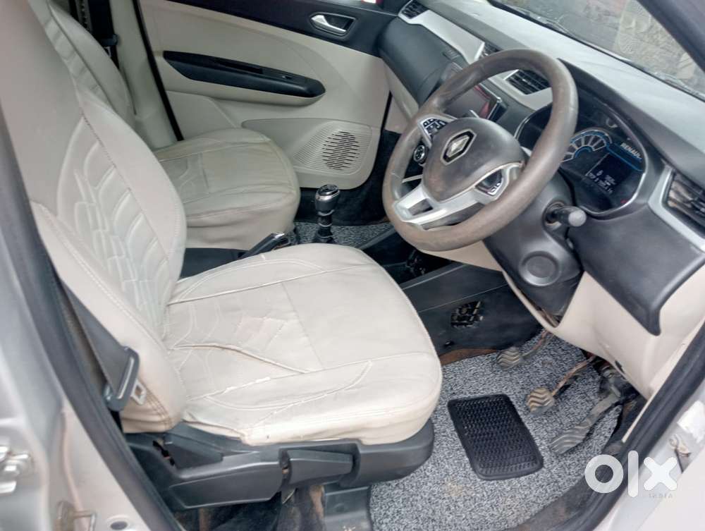 Renault Triber Rxz, 2022, Petrol