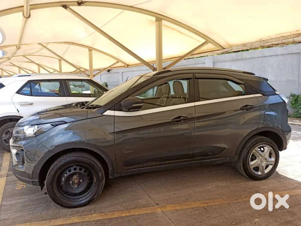 Tata Nexon 2023 Petrol Sunroof Well Maintained