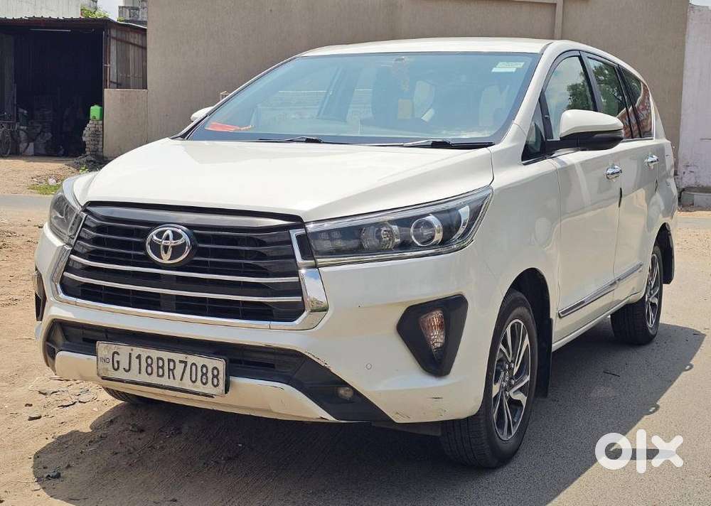 Toyota Innova Crysta [2020-ongoing] 2.4 Vx 8 Str, 2022, Diesel