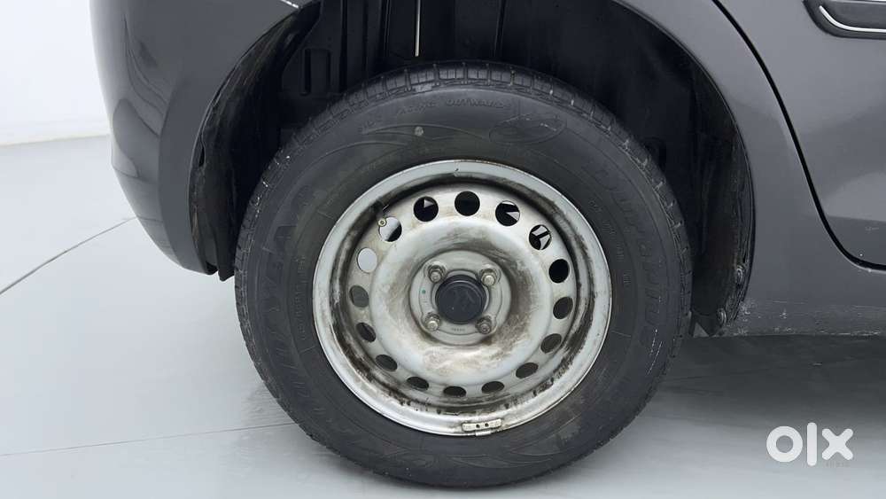 Maruti Suzuki Swift 1.2 Lxi (o), 2015, Petrol